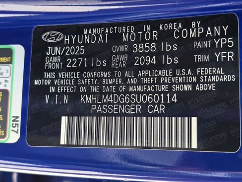 Certified 2025 Hyundai Elantra Sport FWD image 31