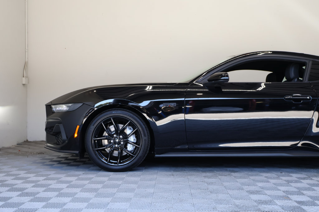 Used 2025 Ford Mustang GT RWD image 8