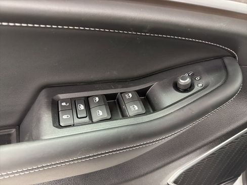 New 2026 Jeep Grand Cherokee L Limited image 23