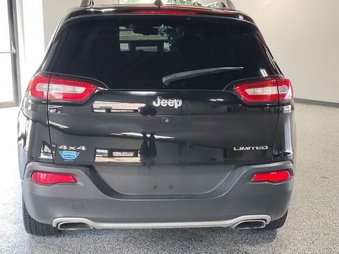 Used 2017 Jeep Cherokee Limited AWD/4WD image 20