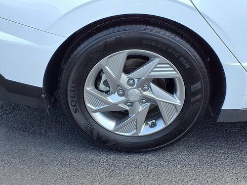 Used 2026 Hyundai Sonata SE FWD image 9