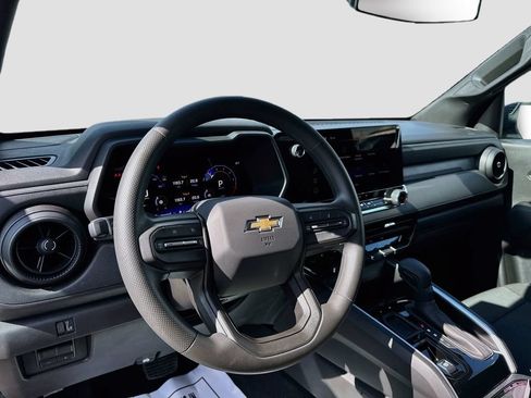 Used 2025 Chevrolet Colorado W/T w/ Advanced Trailering Package RWD image 9