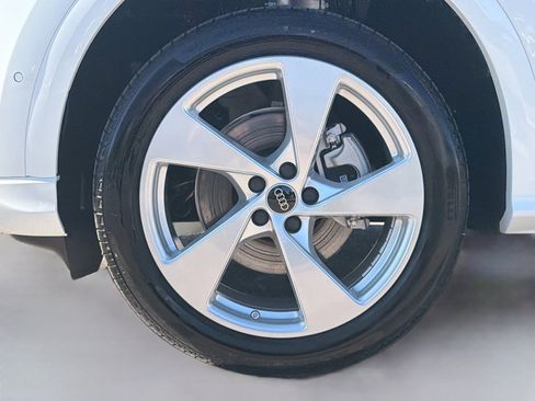 New 2025 Audi Q5 Premium Plus image 41