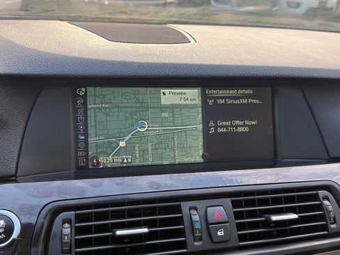 Used 2013 BMW 528i xDrive Sedan image 32