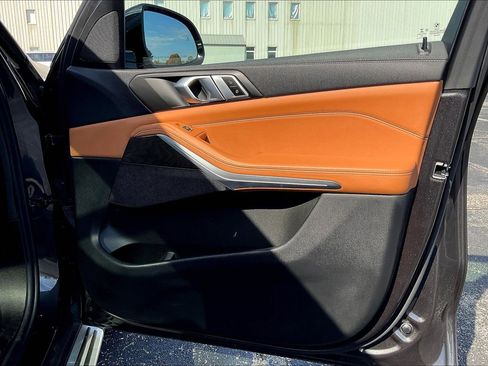 Used 2023 BMW X5 xDrive40i w/ Parking Assistance Package image 20