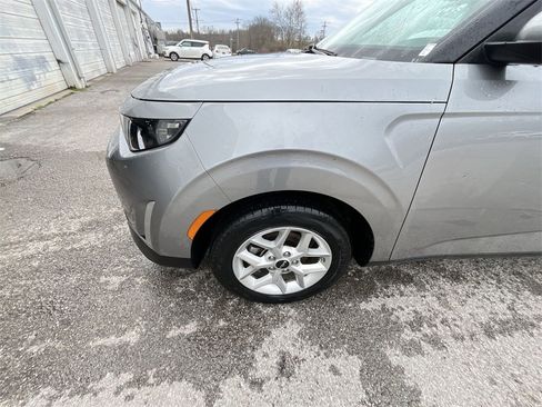 Used 2024 Kia Soul LX w/ Option Group 015 image 10