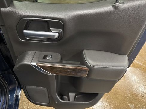 Used 2021 GMC Sierra 1500 SLE image 23