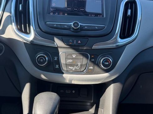 Used 2023 Chevrolet Equinox LS w/ LS Convenience Package FWD image 21