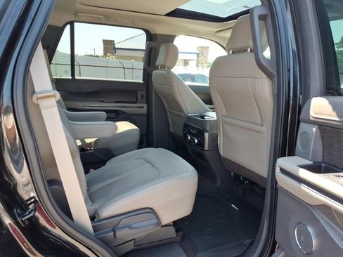 Used 2020 Ford Expedition Limited w/ Equipment Group 302A AWD/4WD image 12