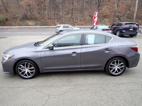 Used 2022 Acura ILX w/ Premium Package image 9