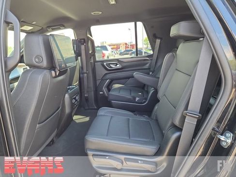 Used 2023 Chevrolet Tahoe Z71 w/ Luxury Package AWD/4WD image 25