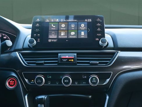 Used 2021 Honda Accord Sport image 33