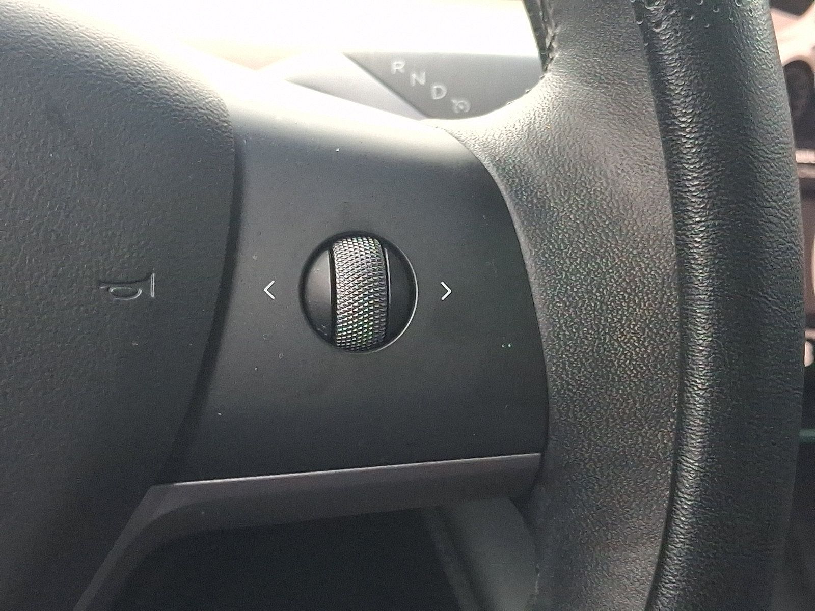 Used 2022 Tesla Model Y Long Range AWD/4WD image 22