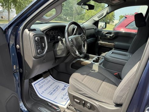 Used 2021 Chevrolet Silverado 1500 LT Trail Boss w/ Bed Protection Package AWD/4WD image 11