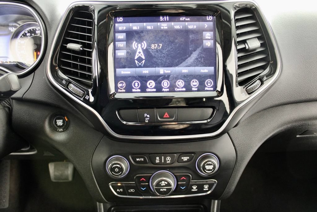Used 2019 Jeep Cherokee Limited AWD/4WD image 20