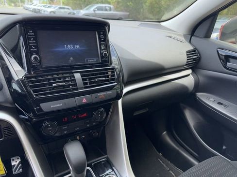 Used 2025 Mitsubishi Eclipse Cross ES image 10