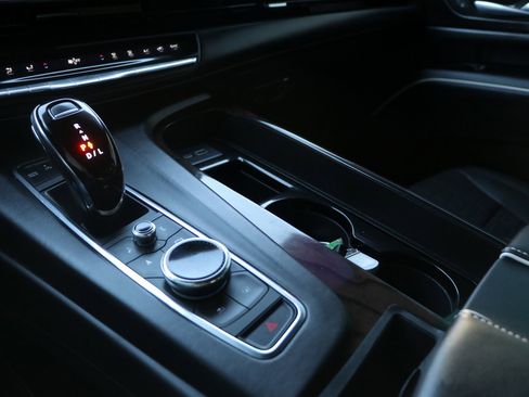 Used 2023 Cadillac Escalade ESV Sport Platinum image 26