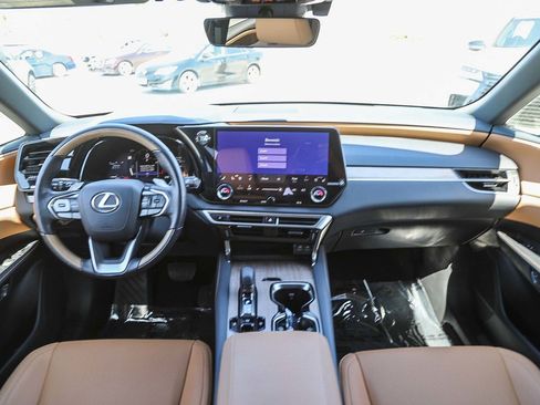 Used 2025 Lexus RX 350 Premium w/ Accessory Package (Z1) FWD image 12