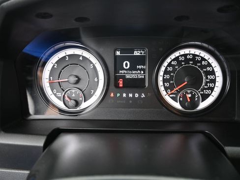 Used 2018 RAM 1500 Express w/ Express Value Package image 15