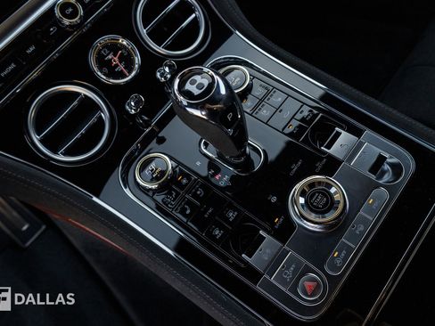 Used 2024 Bentley Continental GT Speed image 29