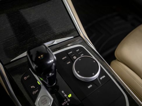 Used 2021 BMW 330i Sedan w/ M Sport Package image 35