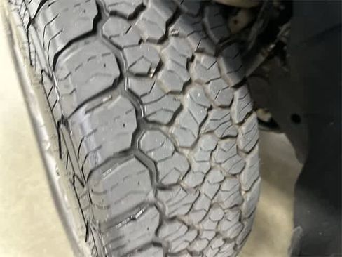 Used 2019 Chevrolet Silverado 1500 LT w/ Texas Edition image 29