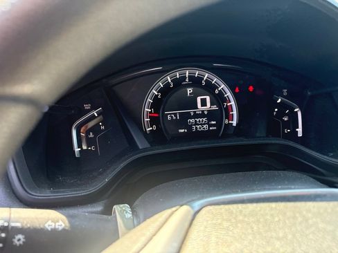 Used 2017 Honda CR-V LX image 11
