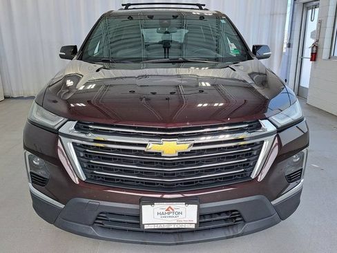Used 2022 Chevrolet Traverse LT FWD image 3