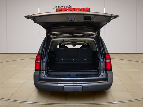 Used 2019 Chevrolet Suburban Premier AWD/4WD image 9