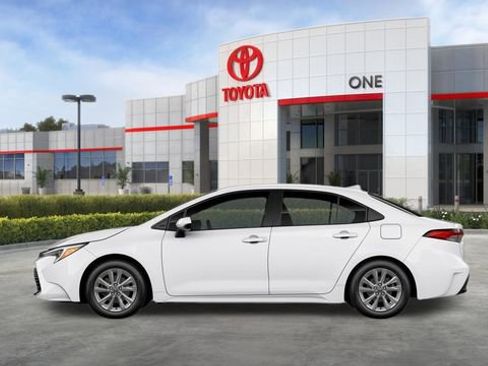 New 2026 Toyota Corolla LE FWD image 7