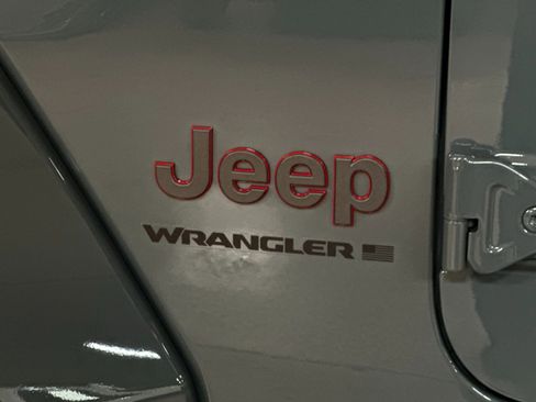 New 2026 Jeep Wrangler Unlimited Rubicon AWD/4WD image 26