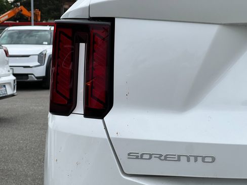 New 2025 Kia Sorento EX w/ EX Panoramic Sunroof Package image 28