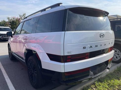 Used 2025 Hyundai Santa Fe Calligraphy AWD/4WD image 3