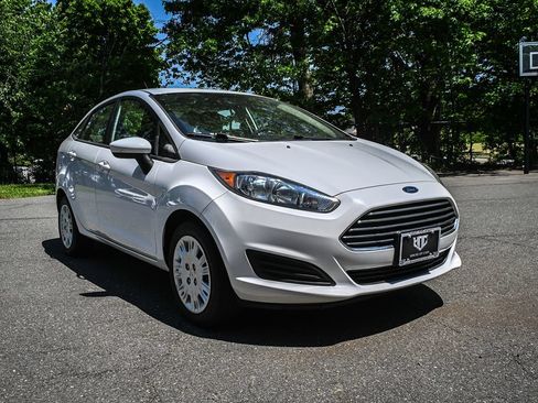 Used 2018 Ford Fiesta S FWD image 6