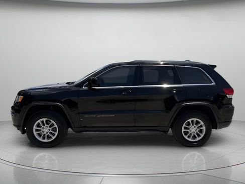 Used 2020 Jeep Grand Cherokee Laredo RWD image 5