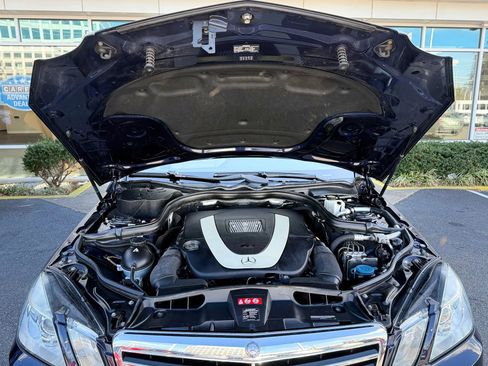 Used 2011 Mercedes-Benz E 350 4MATIC Wagon image 42