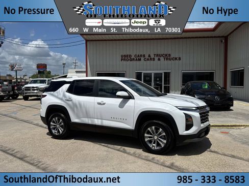 Used 2025 Chevrolet Equinox LT AWD/4WD image 1