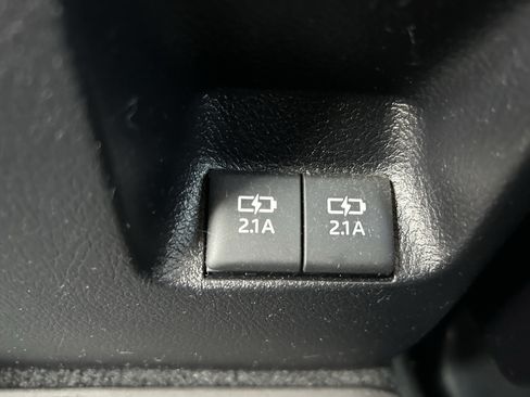 Used 2021 Toyota 4Runner Limited AWD/4WD image 20