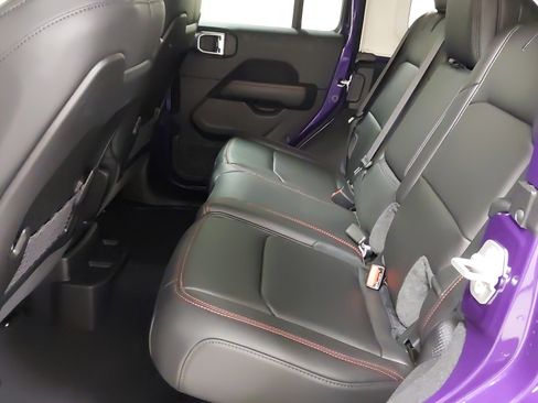 New 2026 Jeep Wrangler Unlimited Rubicon image 38