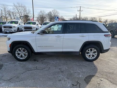 Certified 2023 Jeep Grand Cherokee Limited image 17