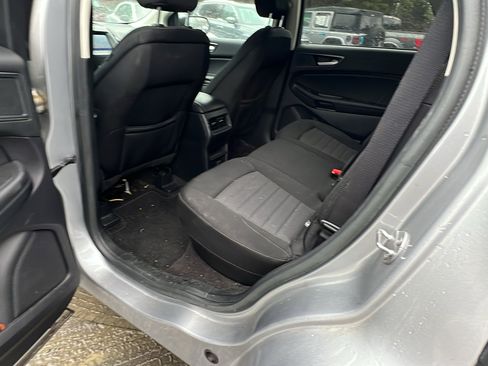 Used 2020 Ford Edge SE image 23