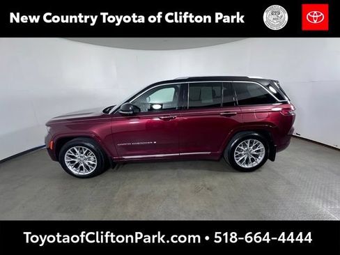 Used 2022 Jeep Grand Cherokee Summit w/ MOPAR Finishing Package AWD/4WD image 6