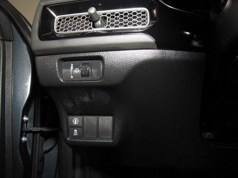 Certified 2024 Honda Civic EX-L image 9