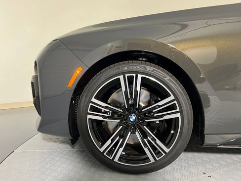 New 2026 BMW 760i xDrive w/ Executive Package image 11