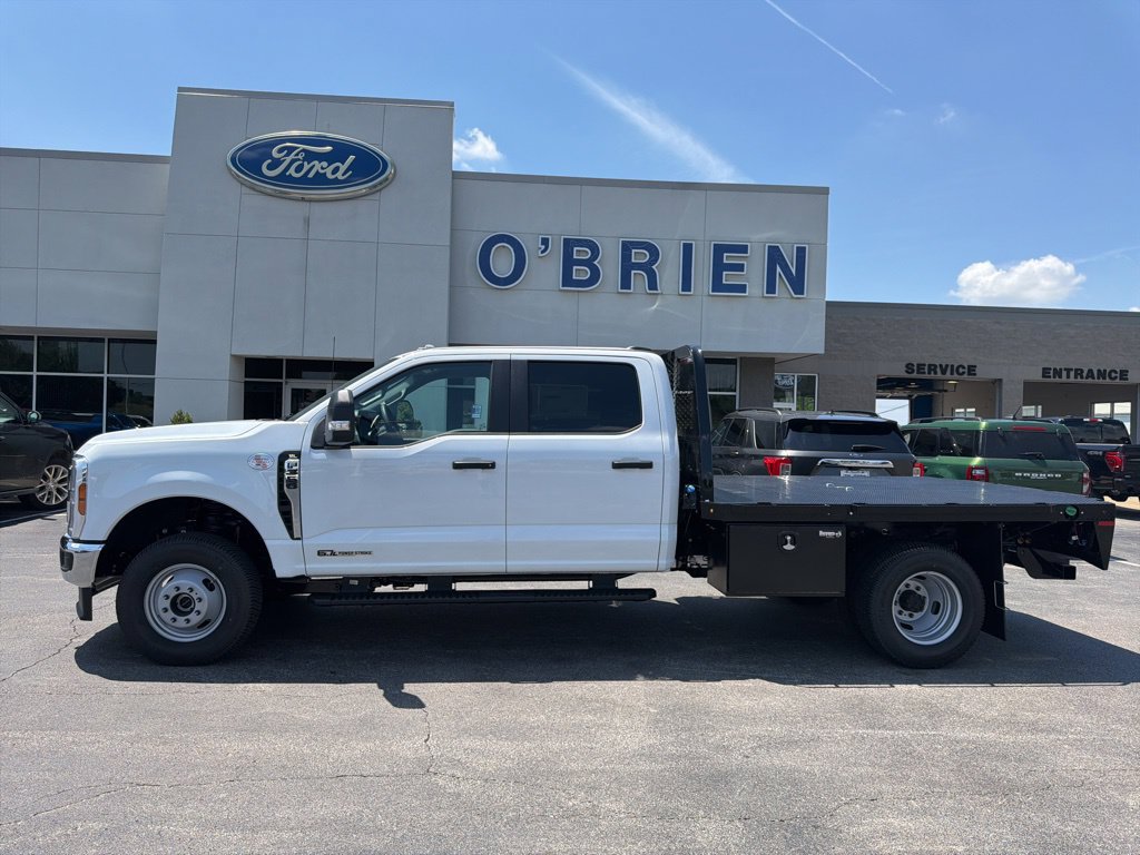 New 2026 Ford F350 XL w/ XL Chrome Package AWD/4WD image 2