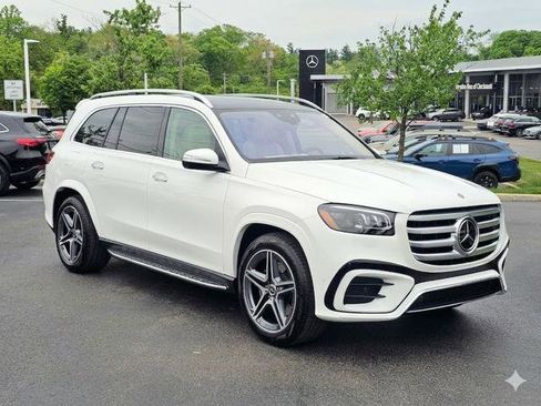 New 2026 Mercedes-Benz GLS 450 4MATIC image 1