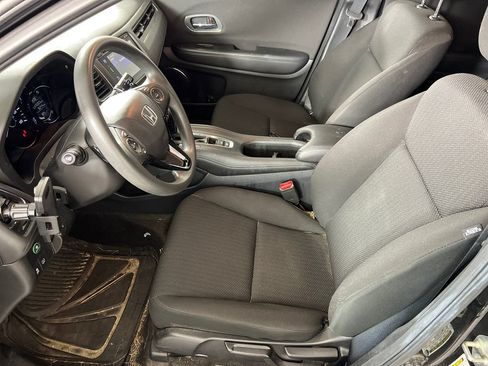 Used 2016 Honda HR-V EX image 4