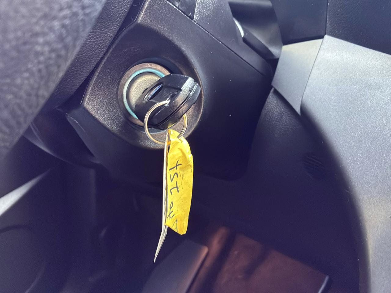 Used 2018 Ford Escape SE w/ SE Sync 3 Package FWD image 41