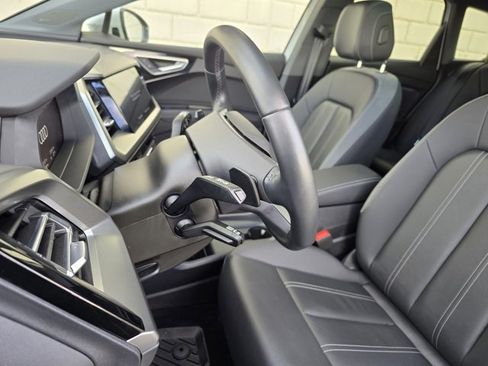 Used 2024 Audi Q4 e-tron Premium Plus w/ Premium Plus image 23