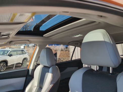 Used 2018 Subaru Crosstrek 2.0i Limited image 12